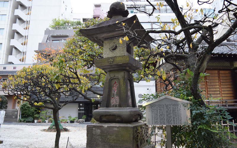 平河天満宮　灯籠