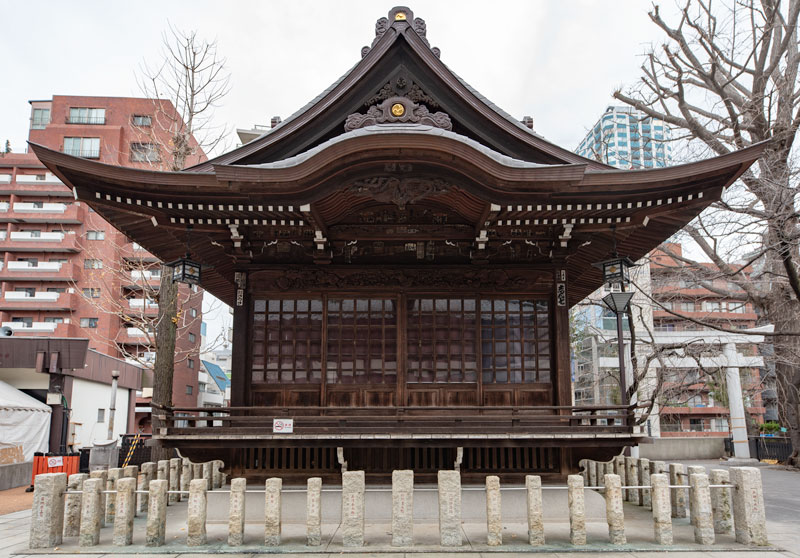 十二社熊野神社の神楽殿