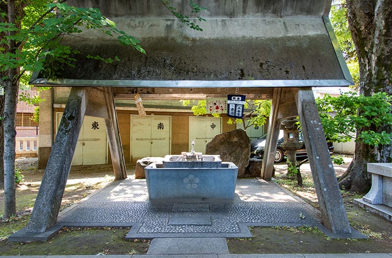 新井天神北野神社の手水舎