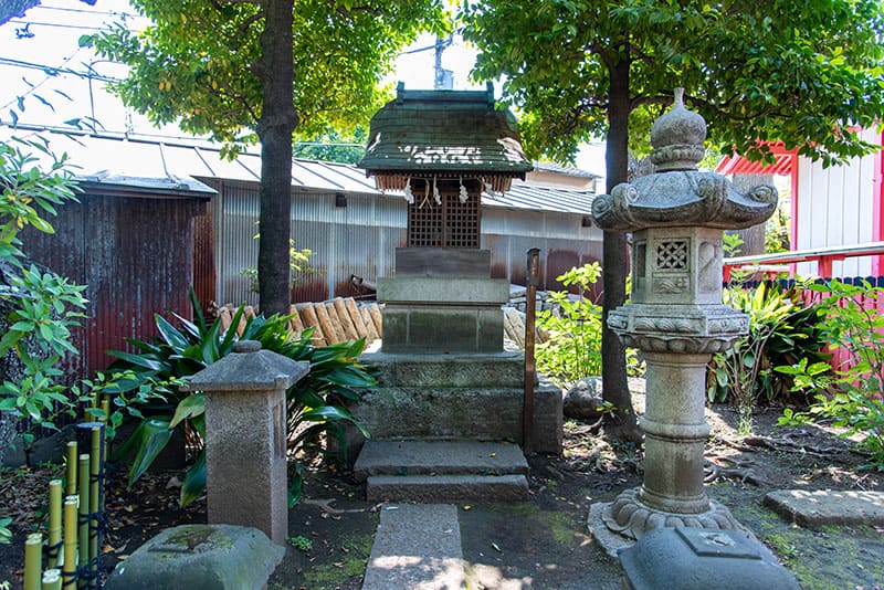 新井天神北野神社境内