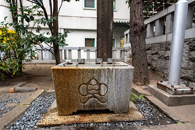 兜神社の手水舎