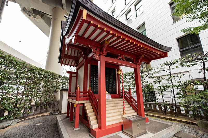 兜神社の本殿