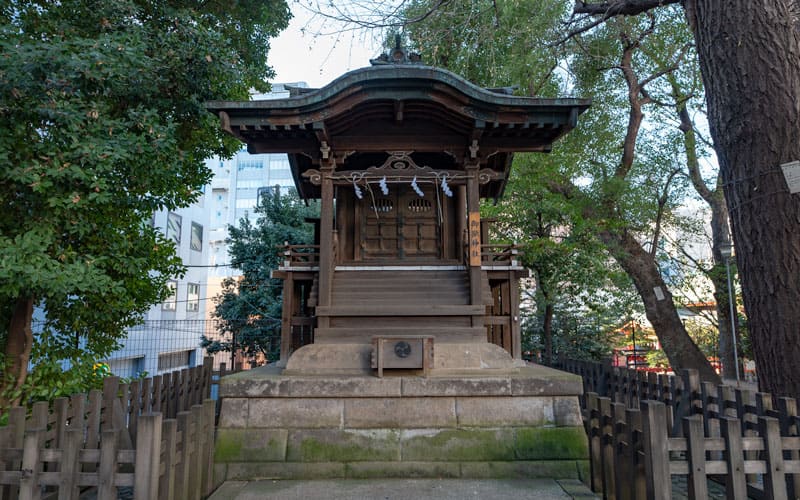 金王八幡宮の御嶽神社社殿