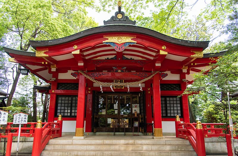 六所神社の本殿