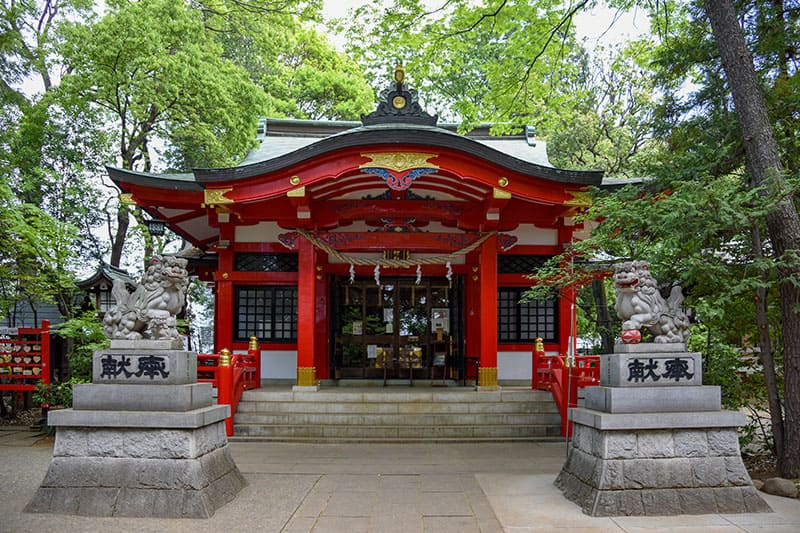 六所神社本殿