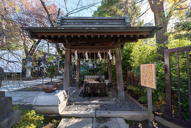 素盞雄神社　手水舎
