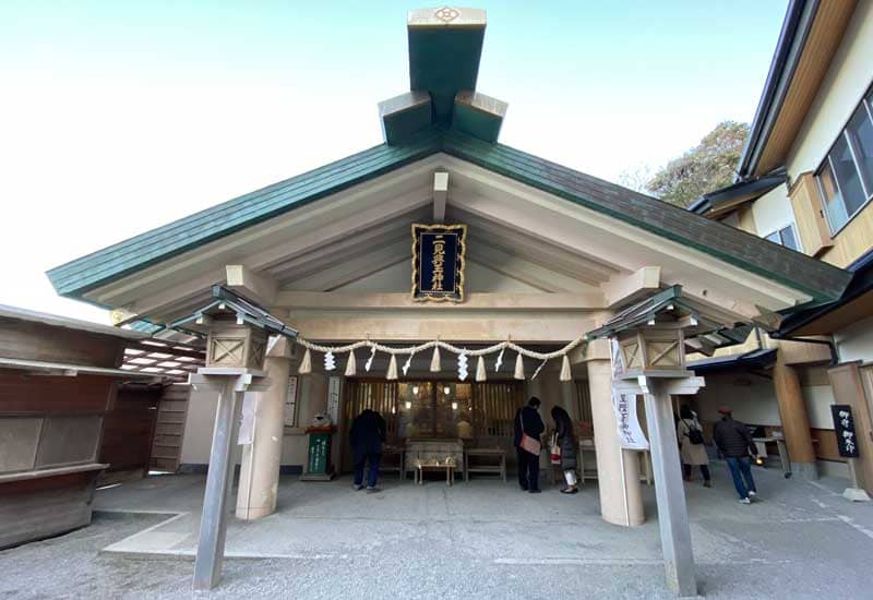二見興玉神社　拝殿
