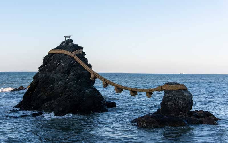 二見興玉神社　夫婦岩