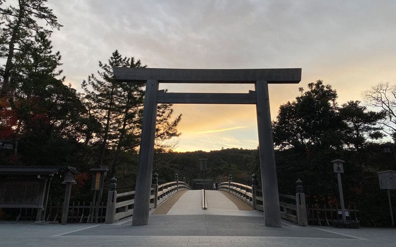 伊勢神宮　内宮　日の出