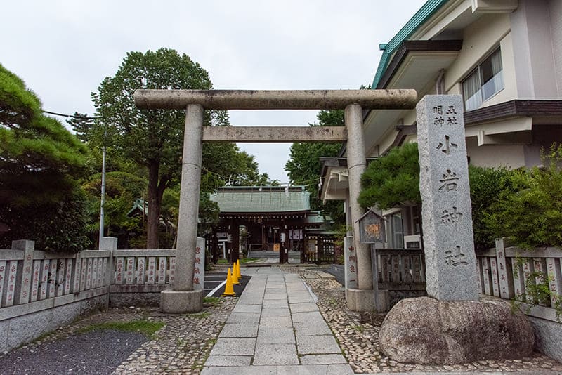小岩神社　鳥居