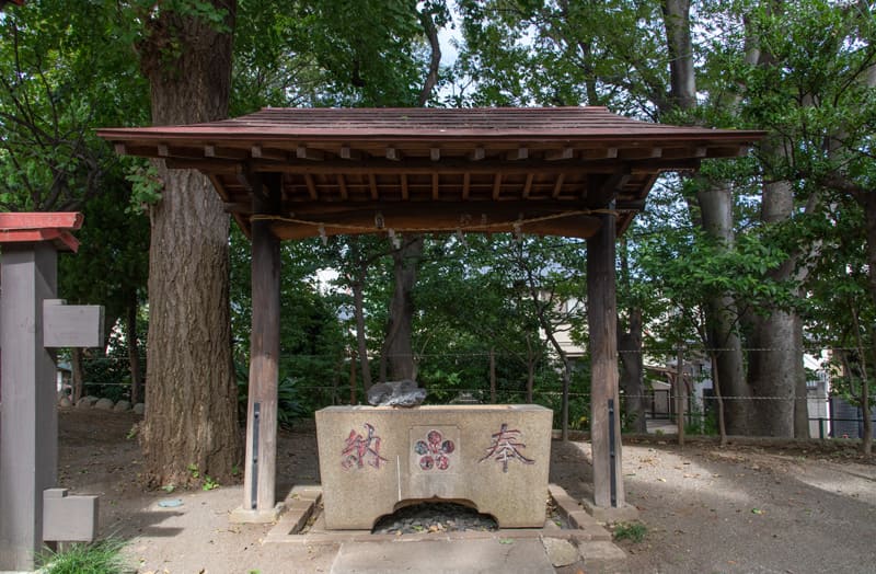 松ヶ丘北野神社　手水舎