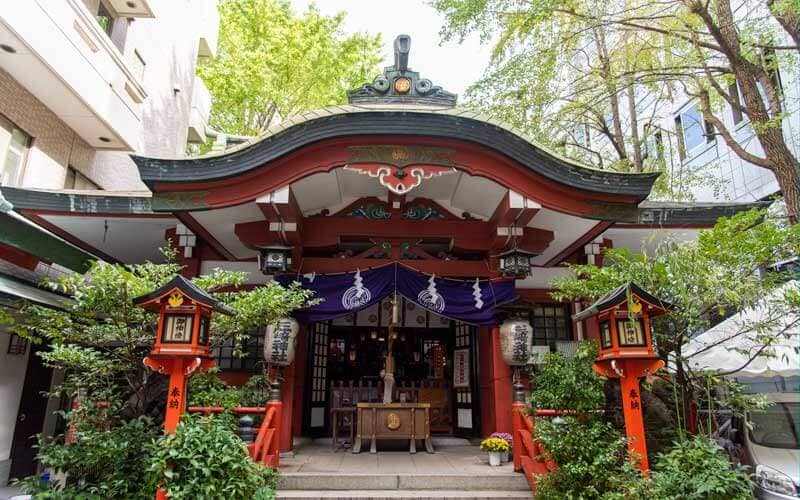 三崎稲荷神社　拝殿