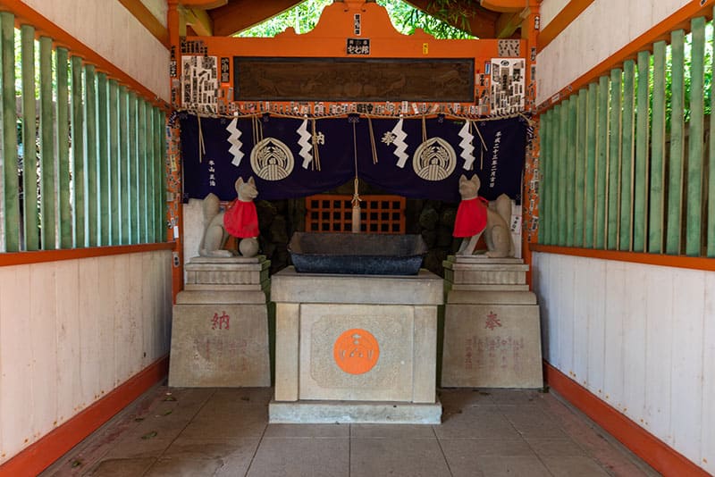 根津神社　乙女稲荷神社拝殿