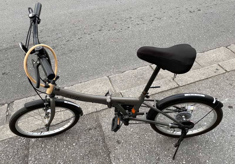 識名宮へいくために借りた自転車