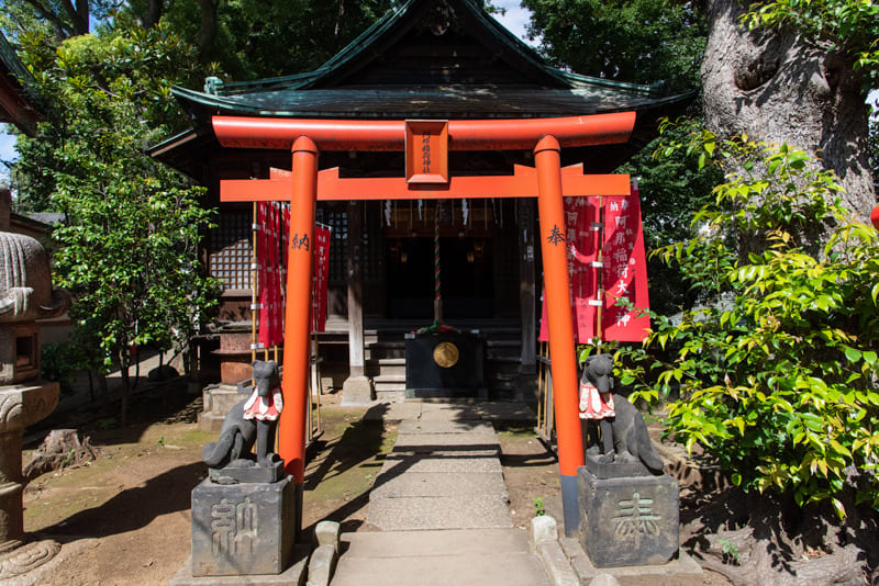 品川神社　阿那稲荷神社拝殿
