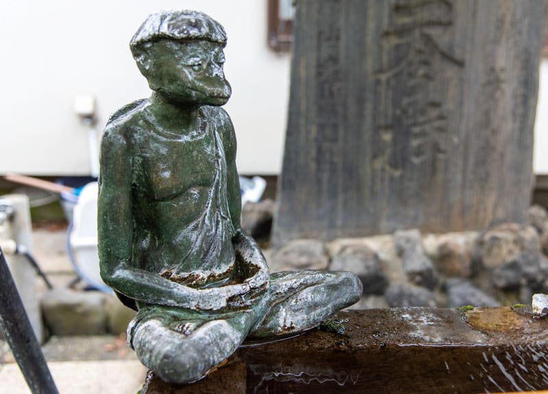 品川神社　手水舎カッパ