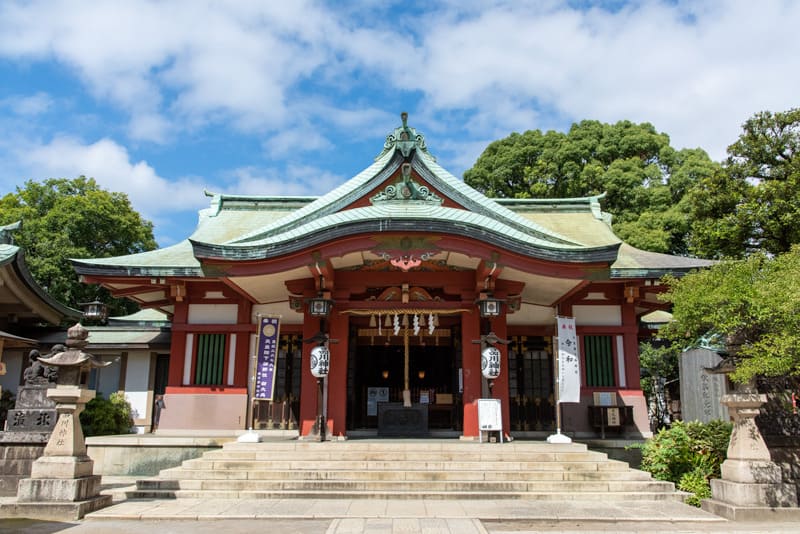 品川神社　拝殿