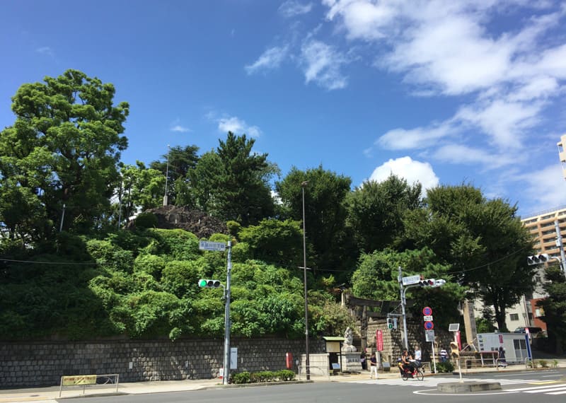 品川神社　京浜急行「新馬場」駅