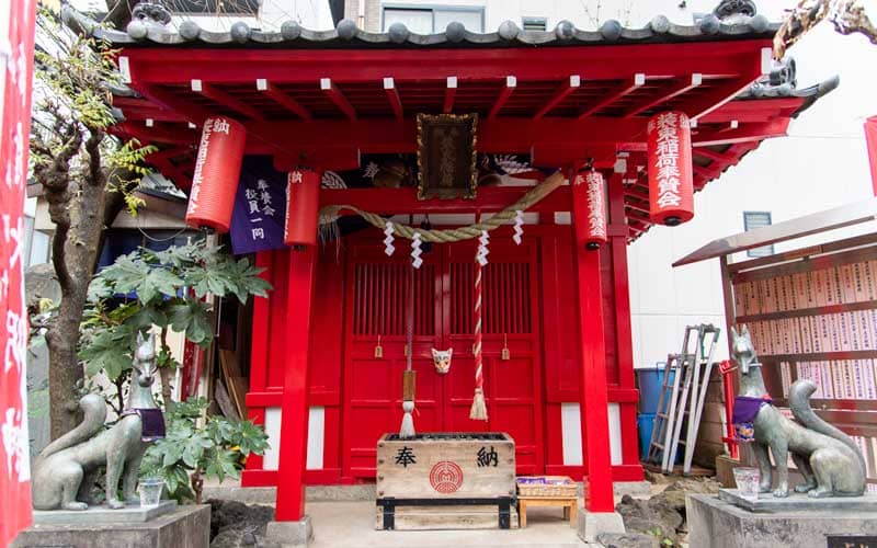 装束稲荷神社　拝殿