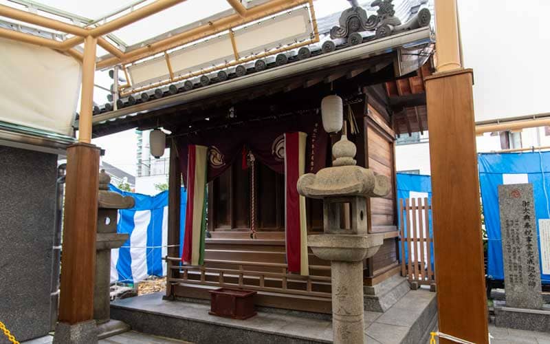 若八幡宮　本殿