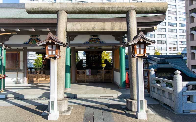 湯島天満宮　戸隠神社鳥居