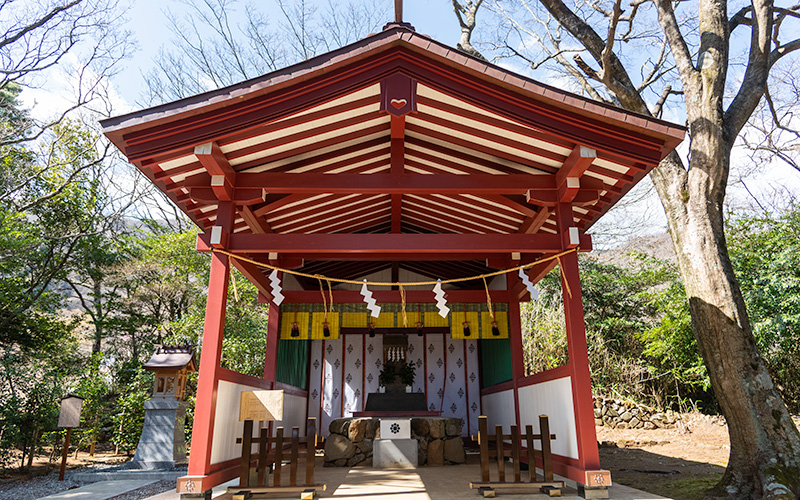 伊豆山神社 本宮