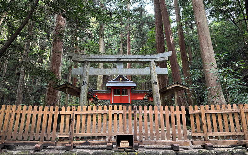 龍穴神社　本殿